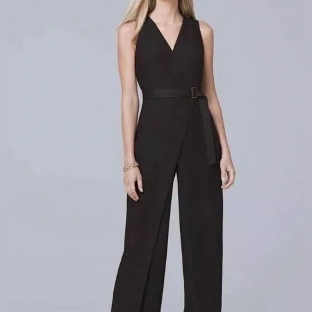 NWT White House Black Market V Neck Crepe Jumpsuit Sz 8